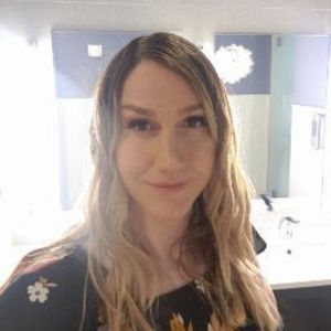 Meet your Posher, Anna